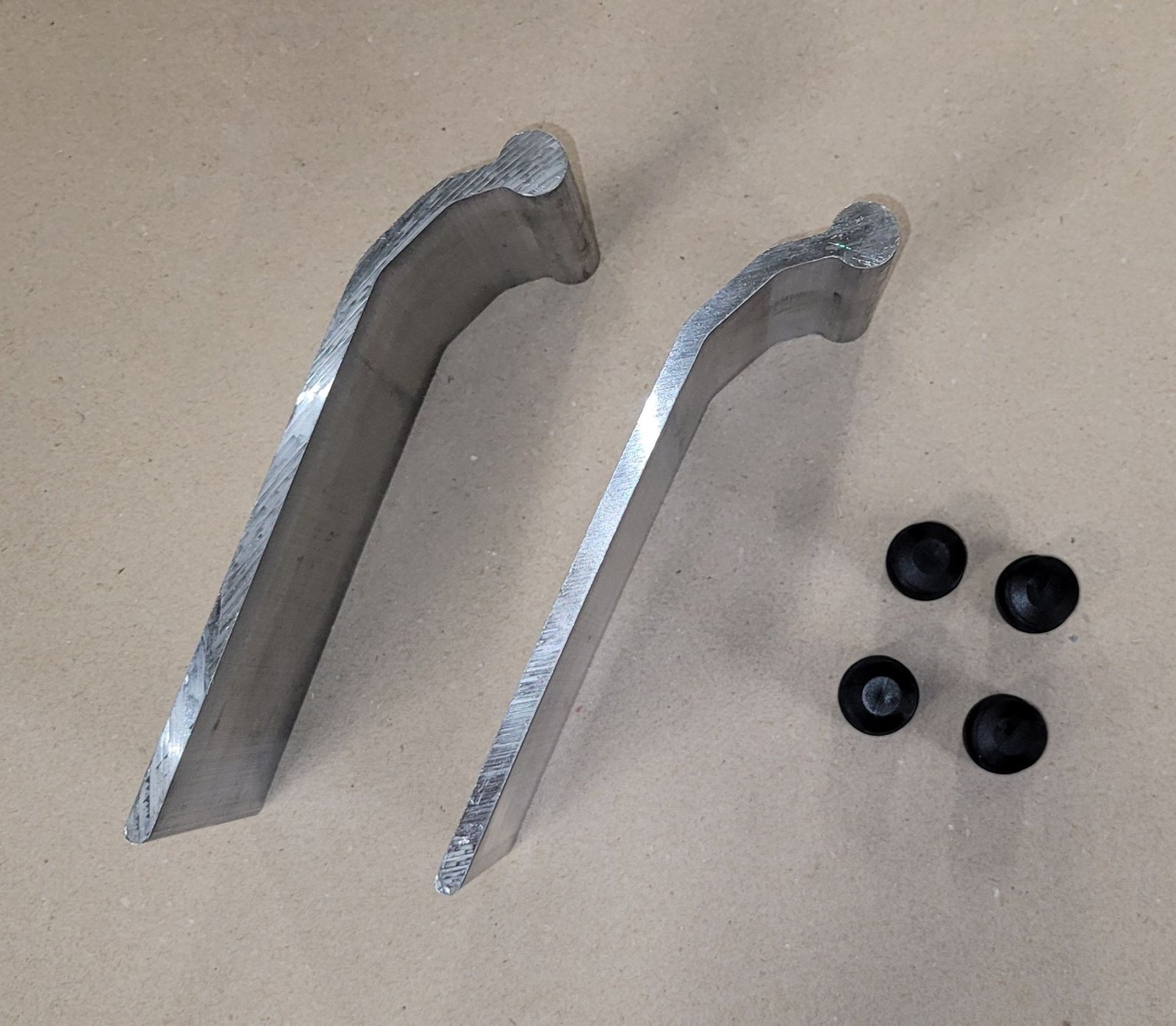 Pièce détachée pour remorque, dispositif antidérapant, aluminium, pour rampes en aluminium massif, Trailo