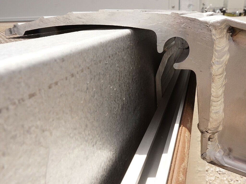 Rampe de chargement en aluminium droit pour remorque, 2650 x 320 mm, capacité de charge 3000 kg, 1 paire - pleine – Image 2