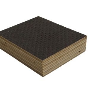 Pièce détachée pour remorque : entretoise en bois pour le renforcement des parois latérales